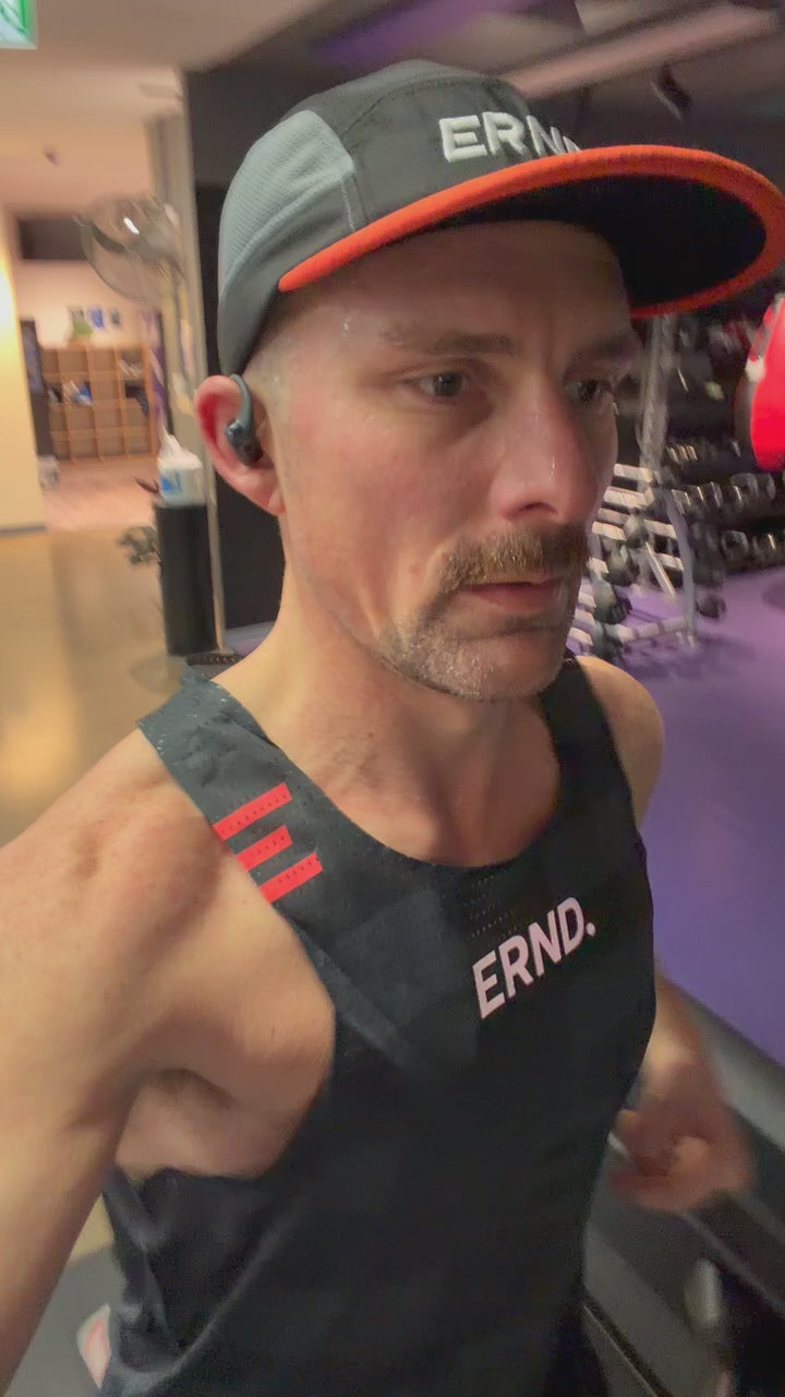 PACE // SINGLET